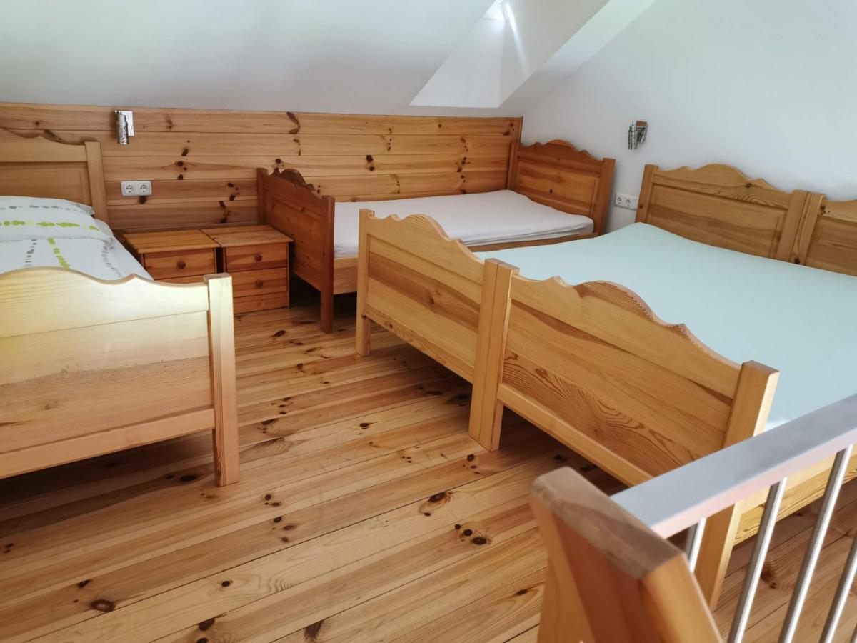 Kindererlebnis- Und Biobauernhof Hipp-Bruckner Wornharts Extérieur photo