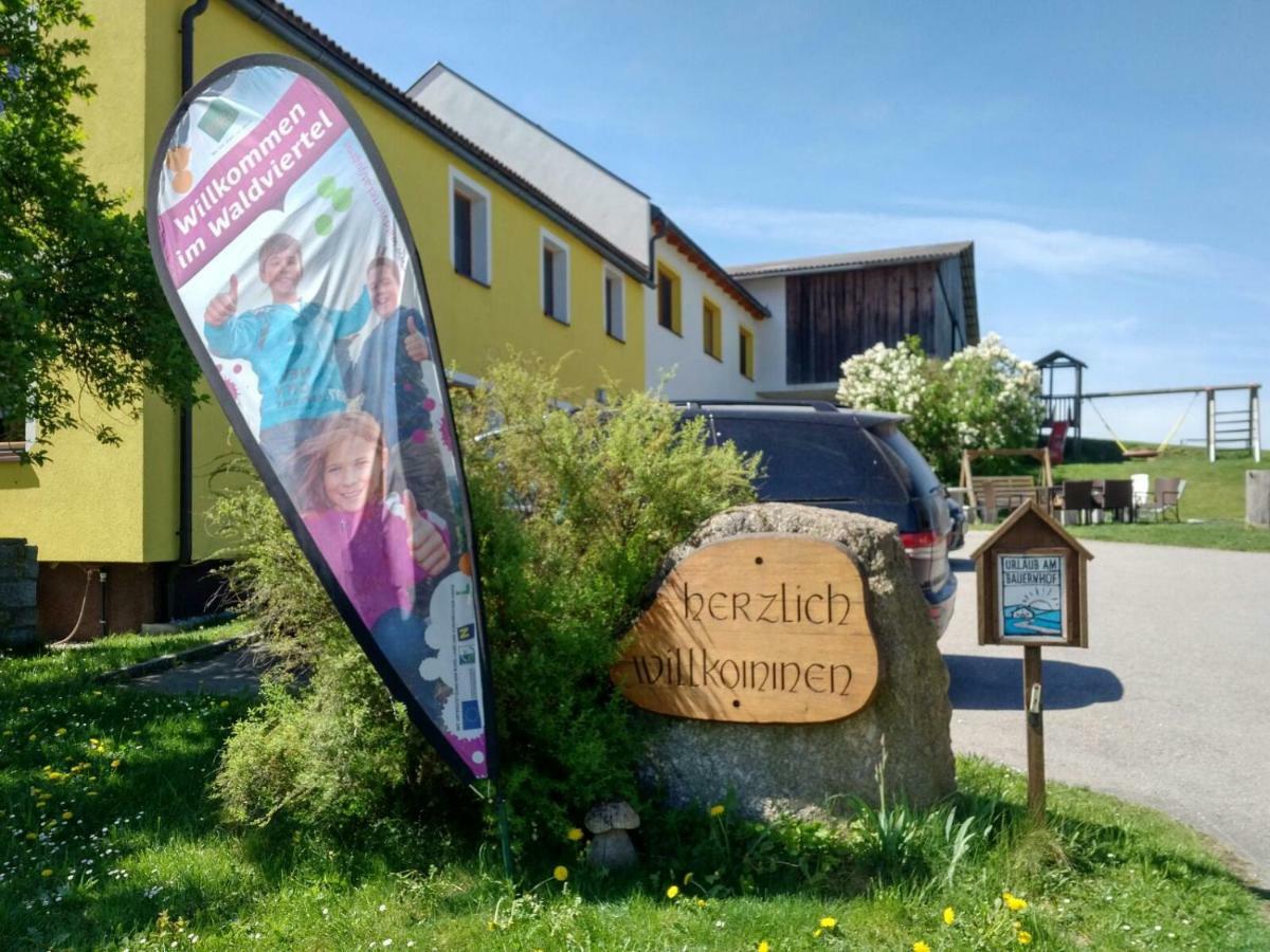 Kindererlebnis- Und Biobauernhof Hipp-Bruckner Wornharts Extérieur photo